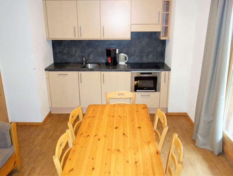 Apartment | Dining