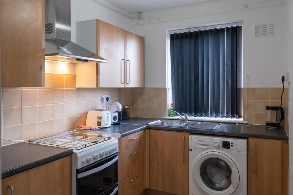 Apartment | Private kitchen | Fridge, microwave, oven, stovetop
