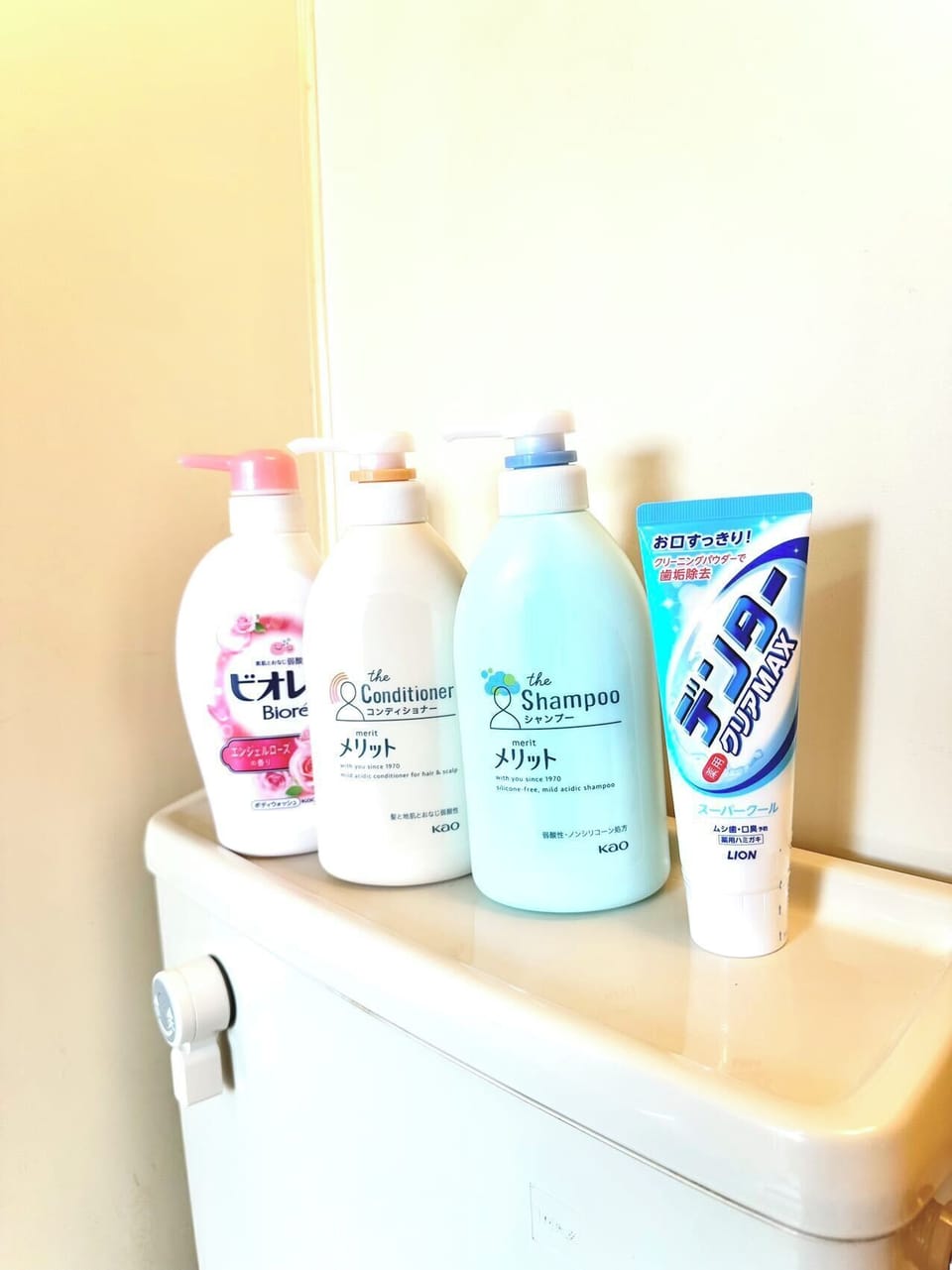 Bathroom amenities