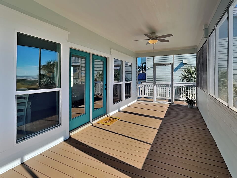 Screened-In Porch