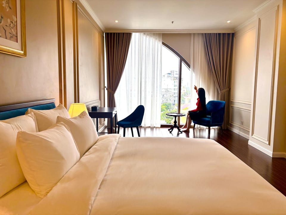 Deluxe Double Room | In-room safe, desk, blackout drapes, soundproofing