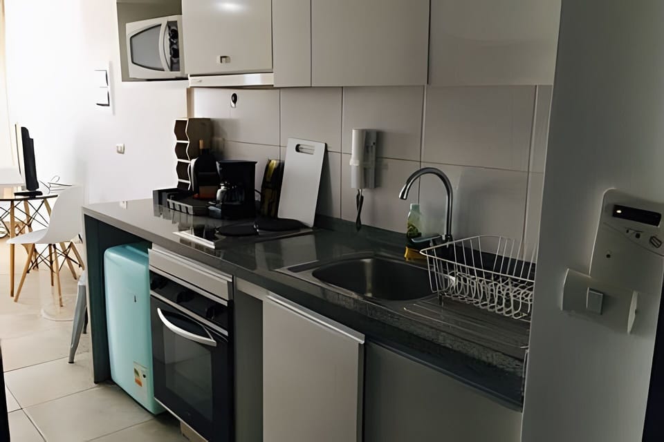 Apartment | Private kitchen | Electric kettle, toaster