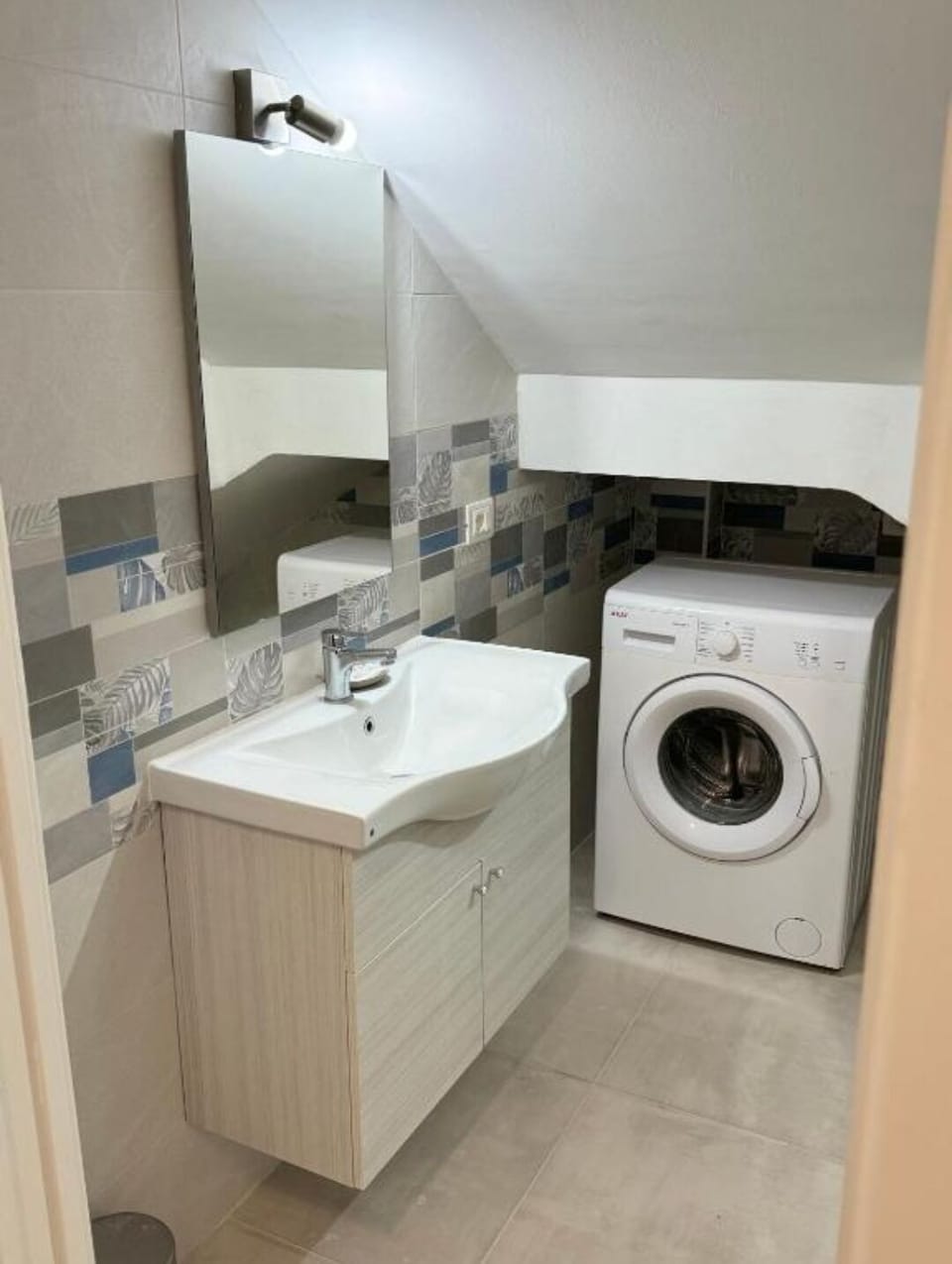 Comfort Double Room | Bathroom | Bathrobes