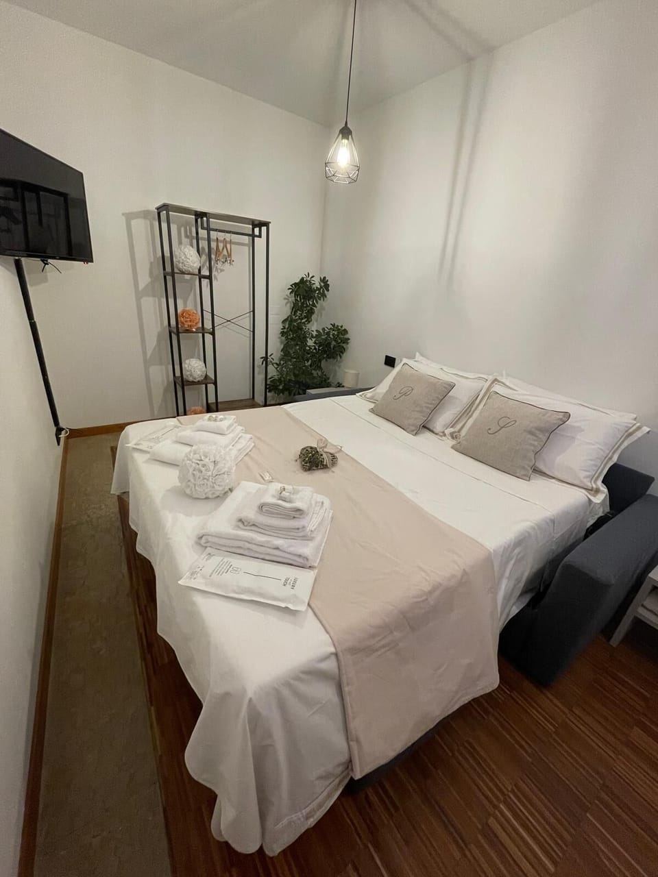 Apartment | 2 bedrooms, in-room safe, blackout drapes, soundproofing