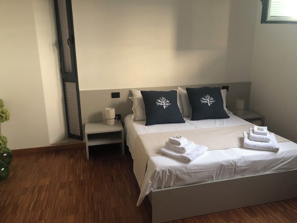 Apartment | 2 bedrooms, in-room safe, blackout drapes, soundproofing