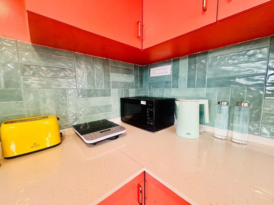Deluxe Villa, 6 Bedrooms, Private Pool, Pool View | Private kitchen | Shared fridge, microwave