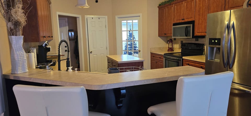 Kitchen Counter with Bar Stool
