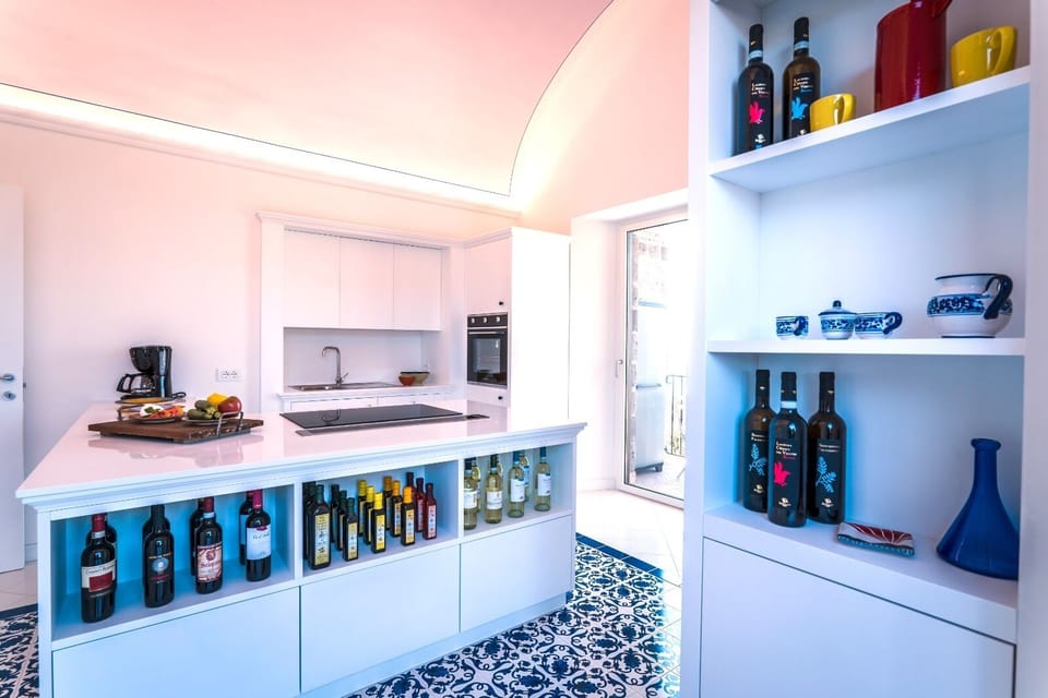 Luxury Villa | Private kitchen | Fridge, microwave, oven, stovetop