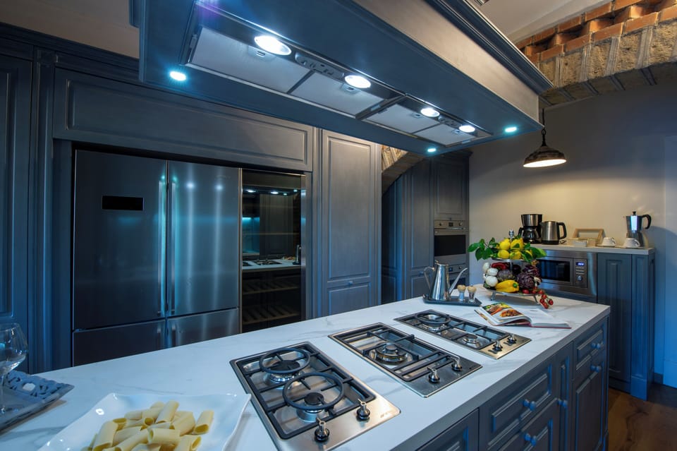 Villa | Private kitchen | Oven, stovetop, dishwasher, espresso maker