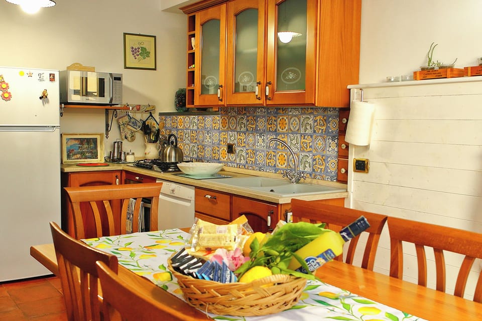 Villa | Dining room