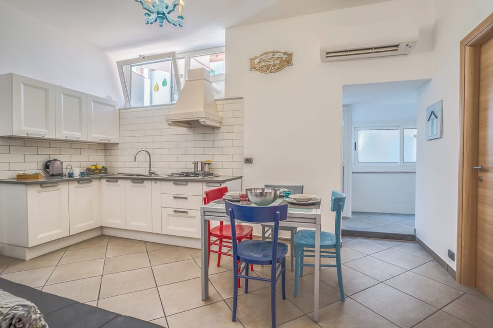 Apartment | Living area | Flat-screen TV