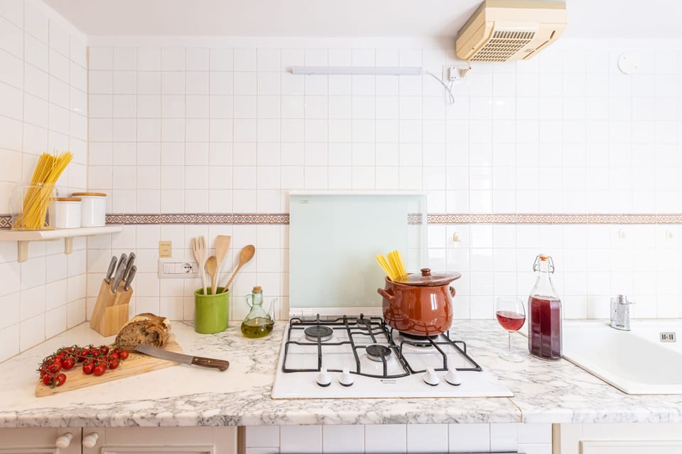 Apartment | Private kitchen | Full-size fridge, oven, stovetop, dishwasher