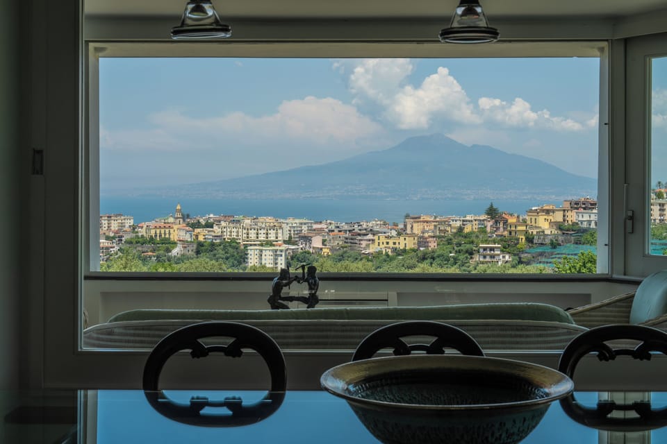 Luxury Villa | Living area | Smart TV, fireplace, Netflix, streaming services
