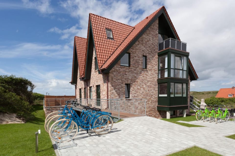 Holiday Home Exterior [summer]