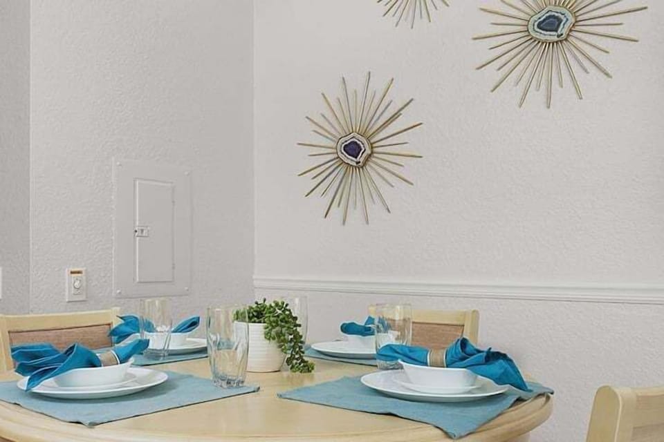 4-people dining room