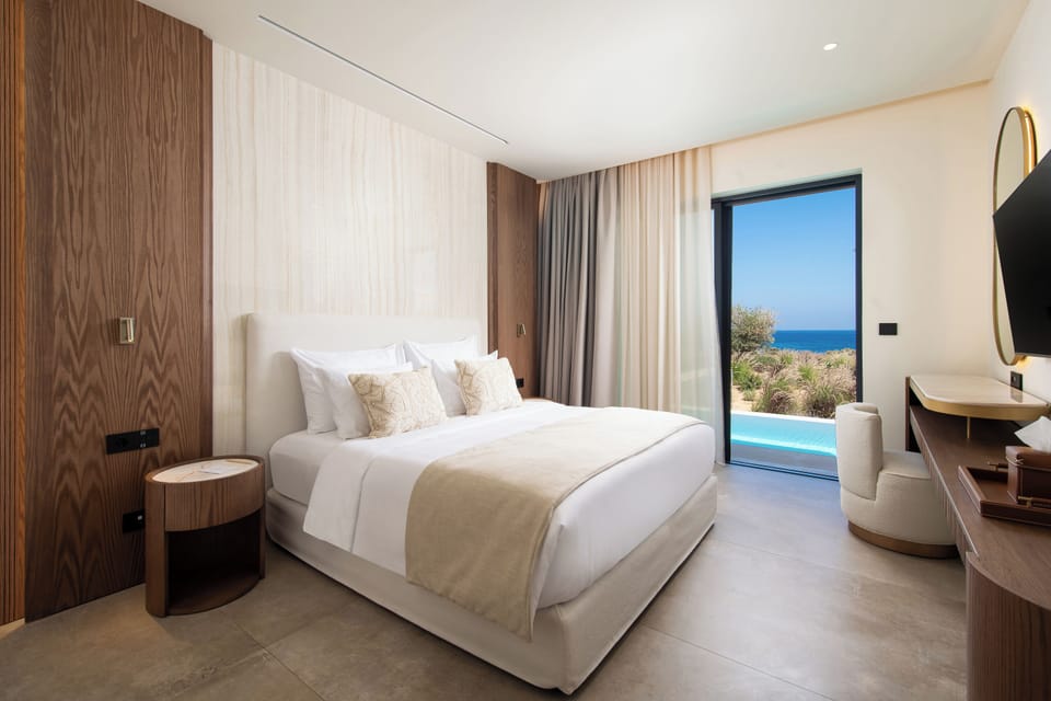 Vione Suite With Private pool &  Sea View | Premium bedding, minibar, in-room safe, blackout drapes