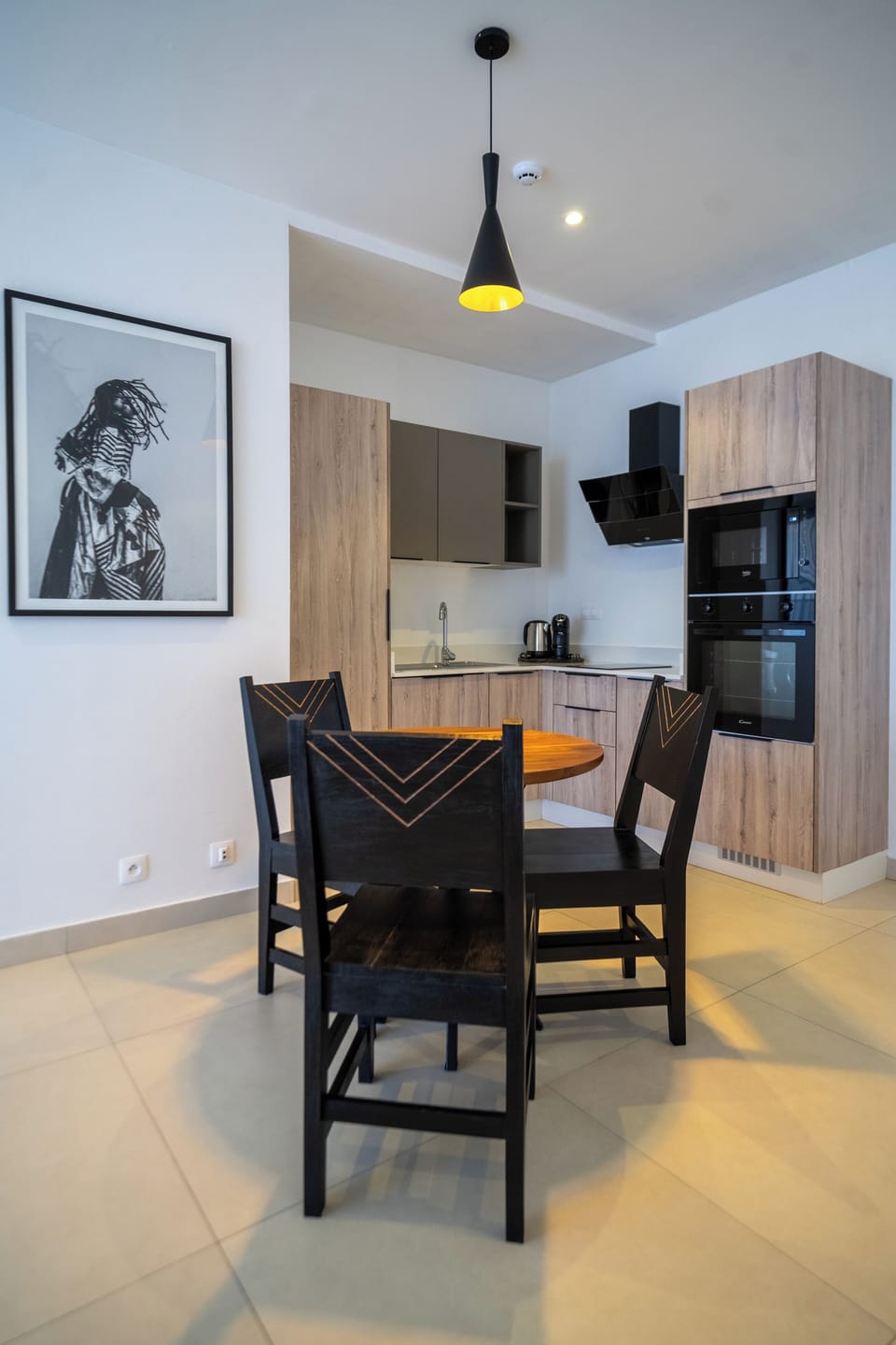 Standard Suite | Living area | 100-cm flat-screen TV with premium channels
