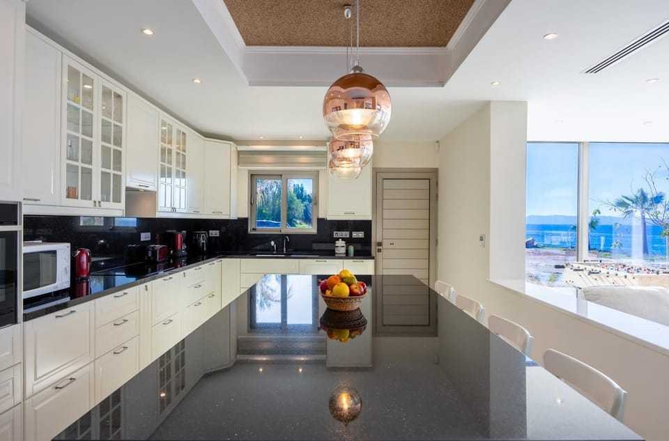 Equipped kitchen