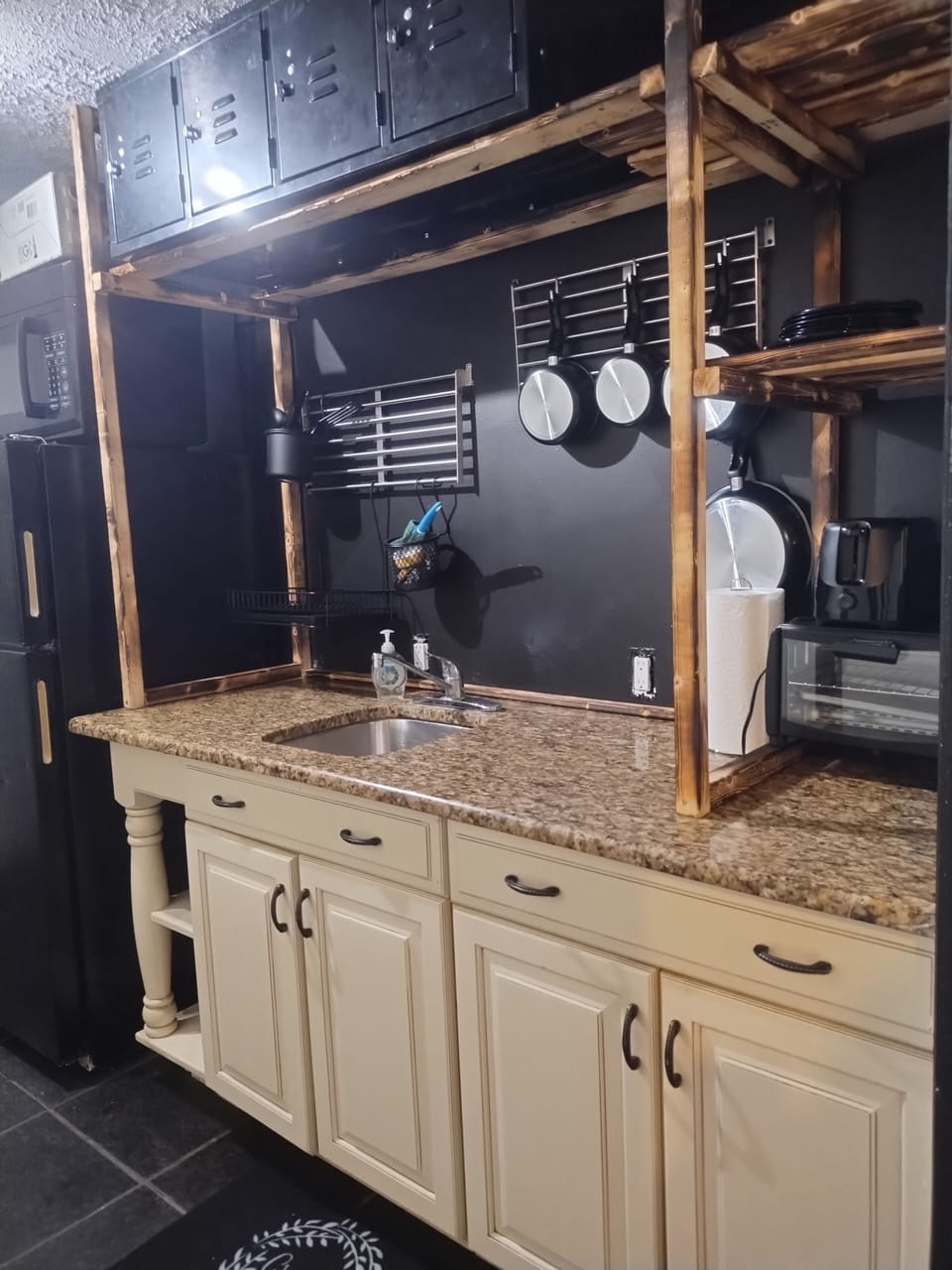 Microwave, oven, stovetop, cookware/dishes/utensils