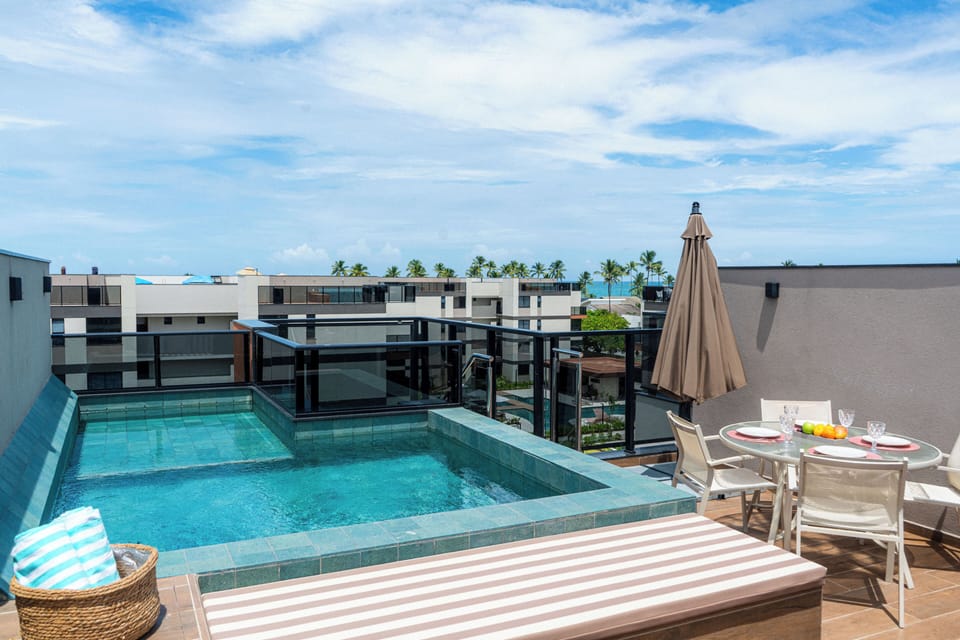 Private pool