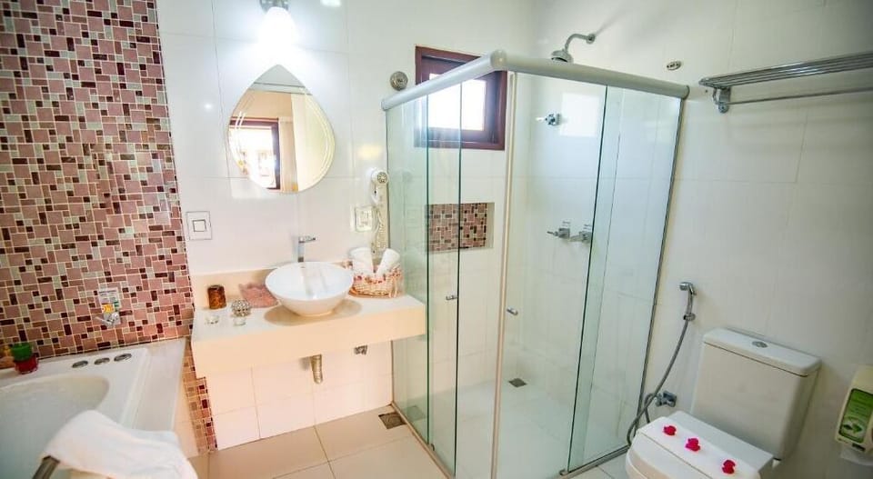 Deluxe Double Room, Balcony, Pool View | Bathroom | Hair dryer, towels, soap, shampoo