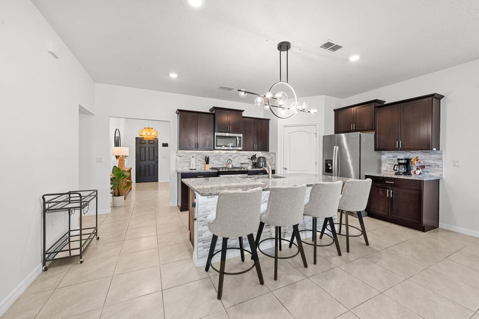 Full equipped Kitchen 