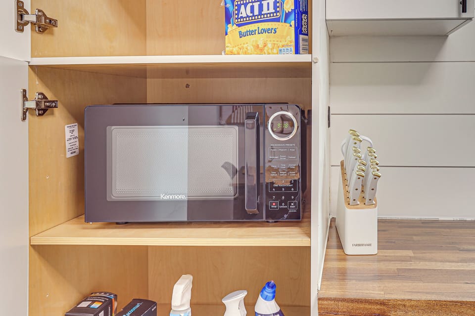 Microwave