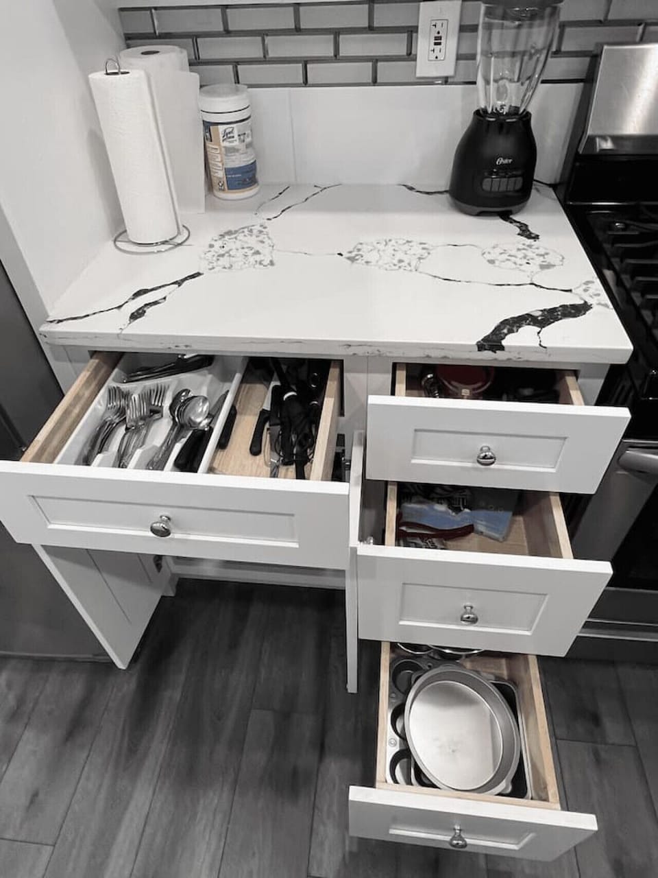 Full Kitchen - - Fully Stocked Drawers Organized drawers with cutlery, utensils, dishware, and cooking tools—everything you need for meal prep at your fingertips.