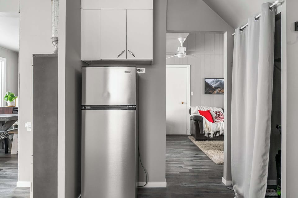 Full kitchen