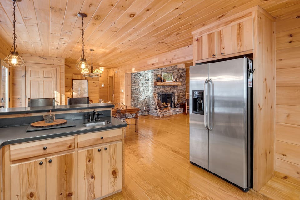 17-web-or-mls-989-el-miner-dr.jpg