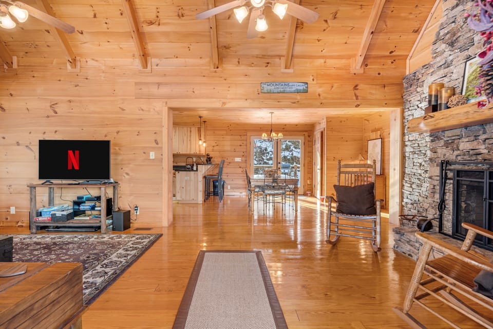 4-web-or-mls-989-el-miner-dr.jpg