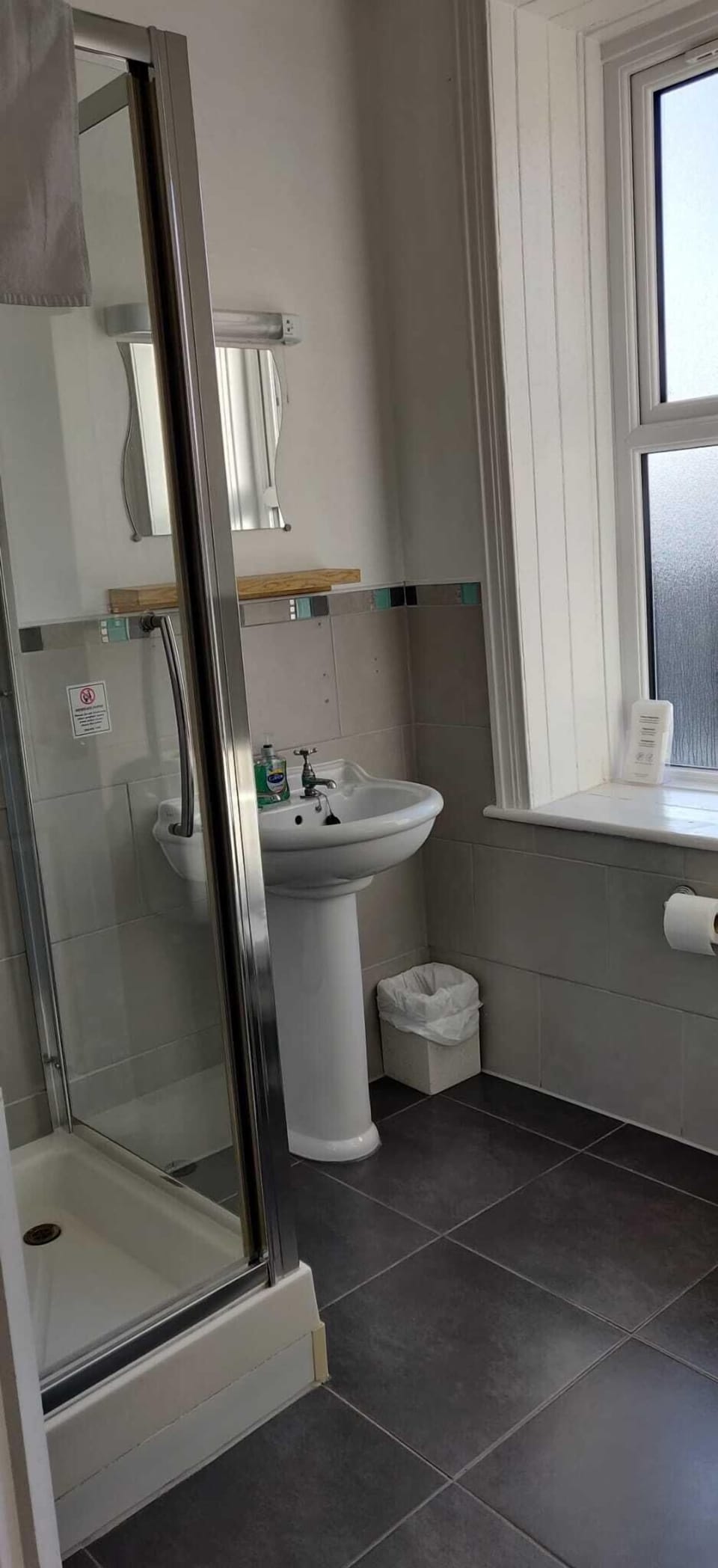 Superior Double Room, 1 King Bed, Private Bathroom, Partial Sea View | Individually decorated, individually furnished, laptop workspace