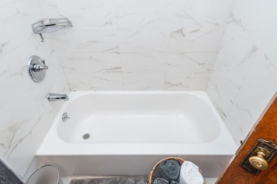 Cozy tub