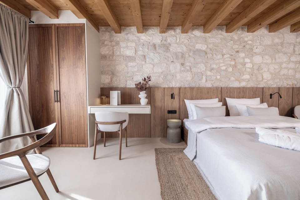 Deluxe Double Room | Premium bedding, down comforters, memory foam beds, in-room safe