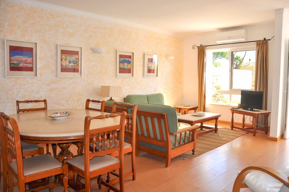 Living and Dining Area