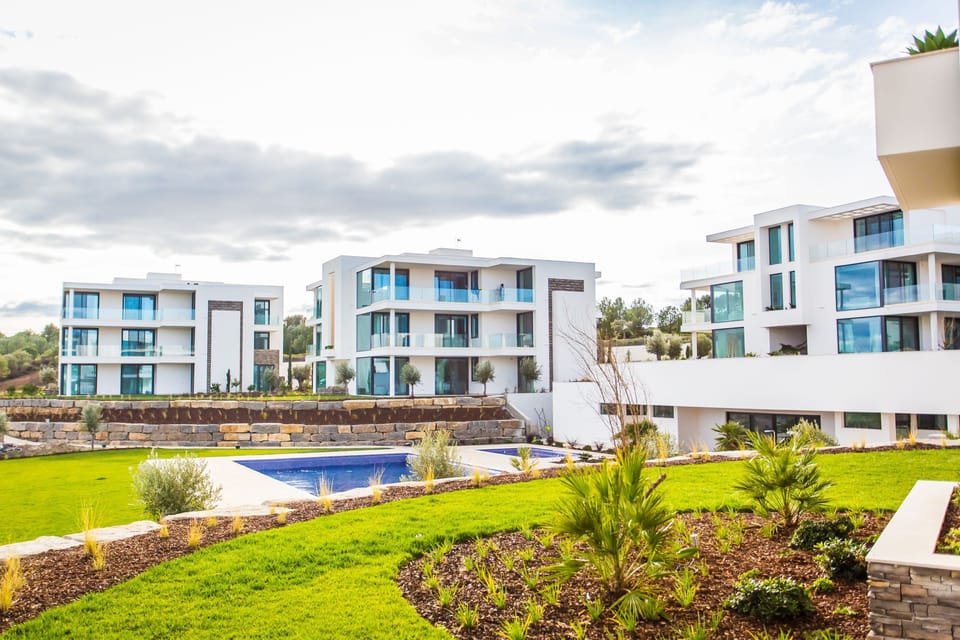 Communal pool and gardensl
