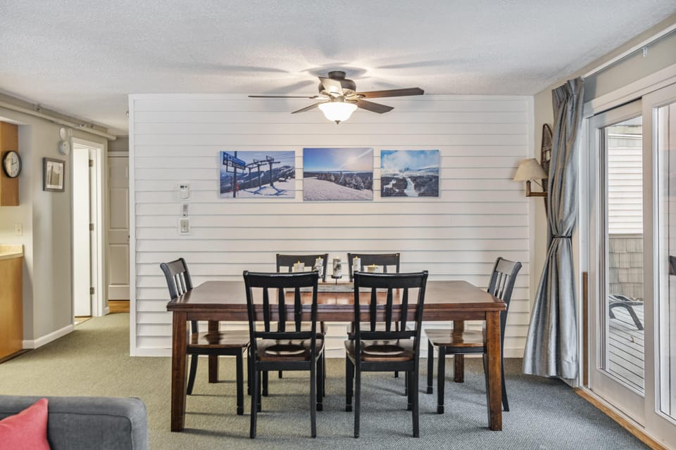Charming Stay in Stowe Condo: Hot Tub&Indoor Pool (4859)
