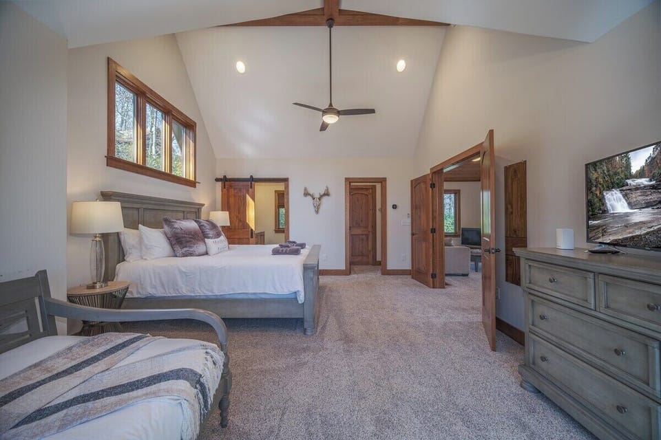 Primary Suite