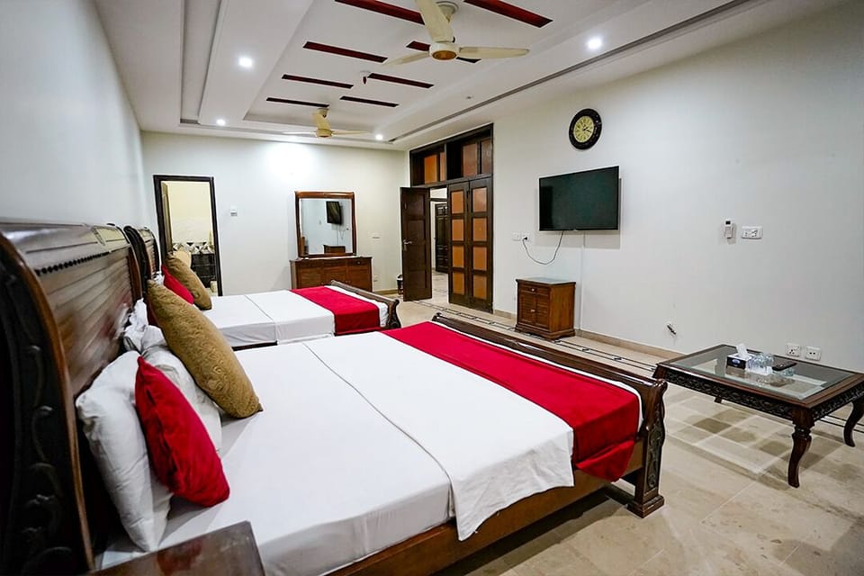 Deluxe Room | Free WiFi