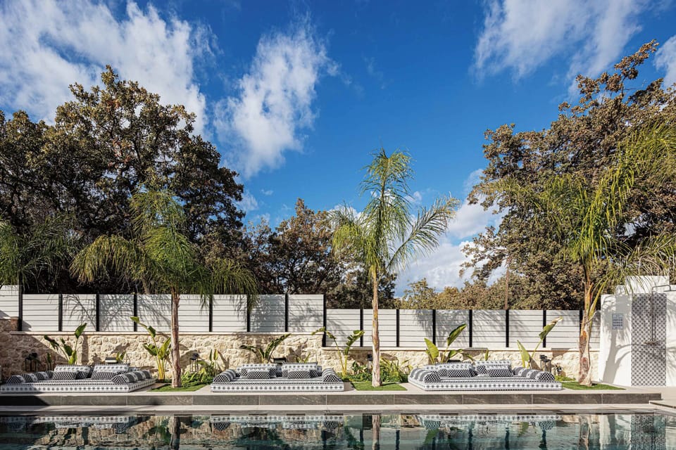 The perfect balance of nature and modern luxury.