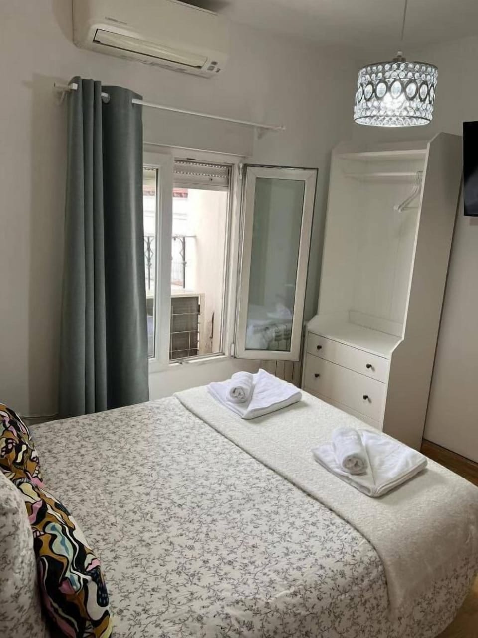 Double Room (Shared Bathroom) | Free WiFi, bed sheets