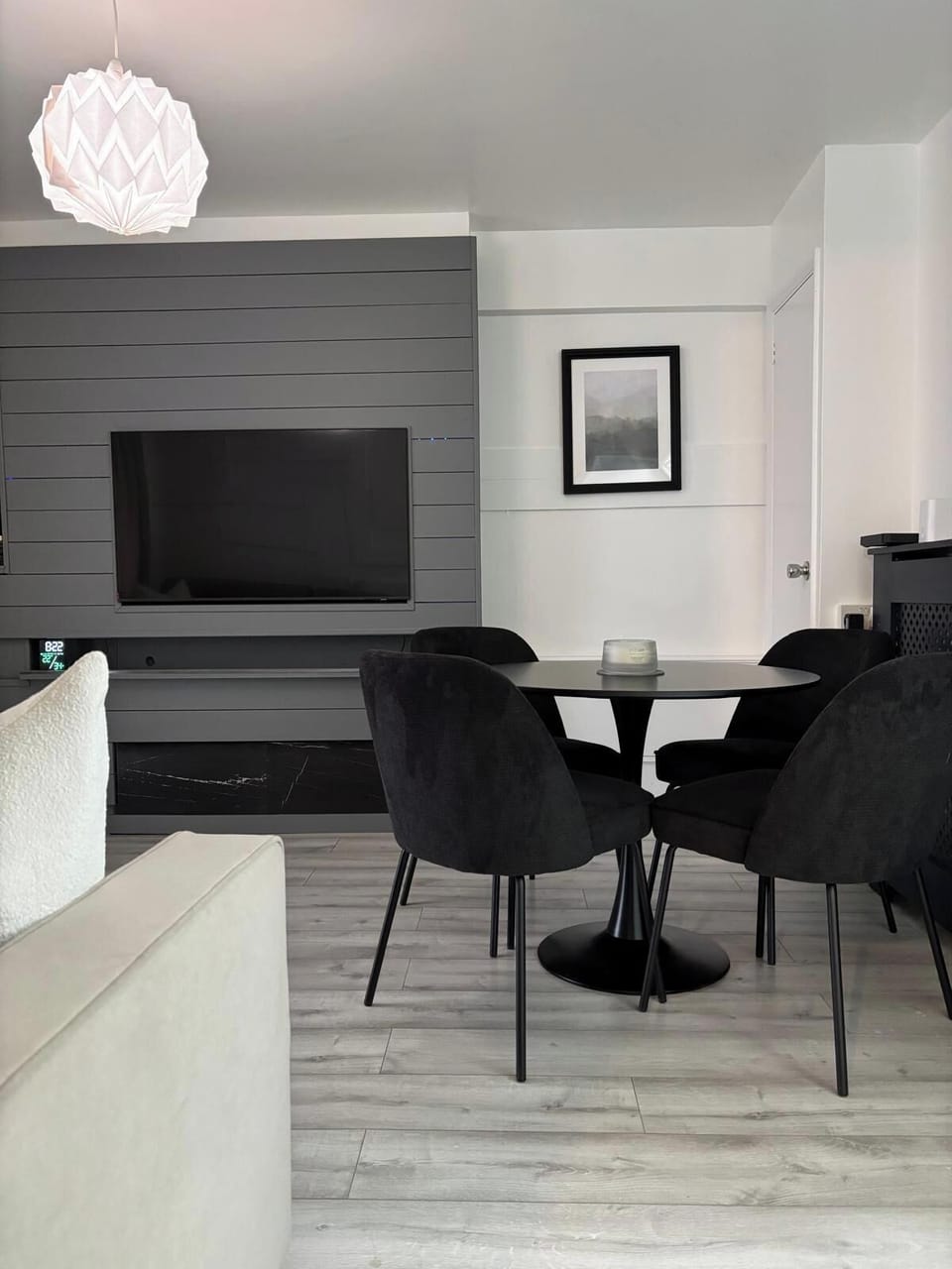 Apartment | Dining