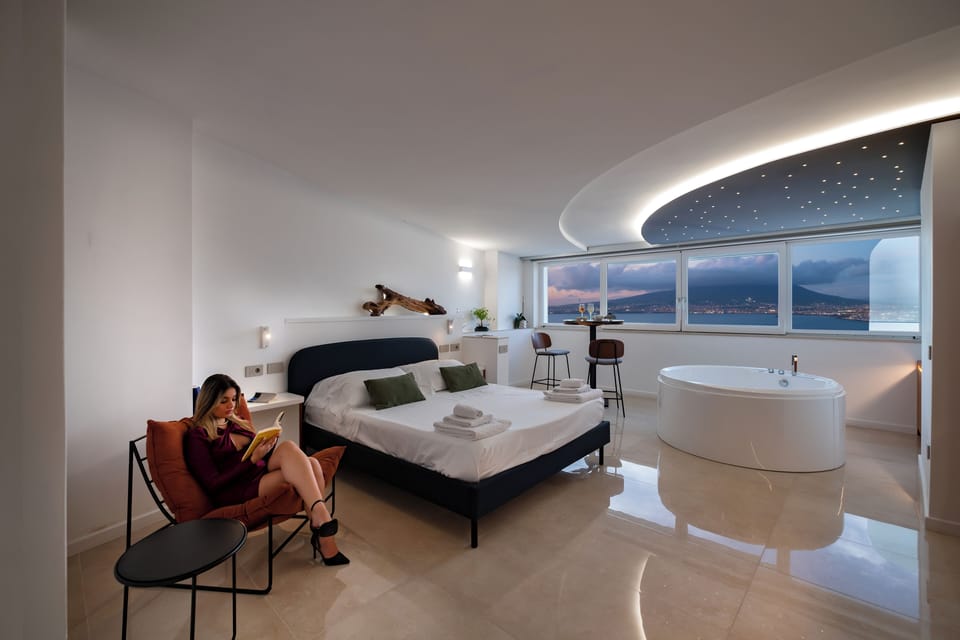Luxury Double Room, Sea View | In-room safe, desk, soundproofing, iron/ironing board
