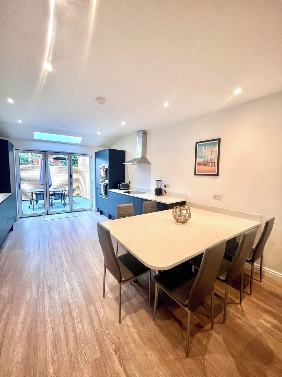 Luxury Cottage | In-room dining