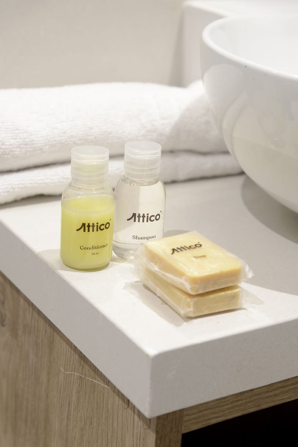 Bathroom amenities