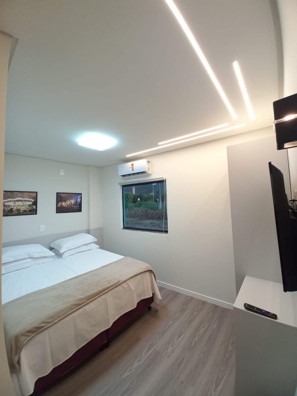 Family Room, Park View | Free WiFi