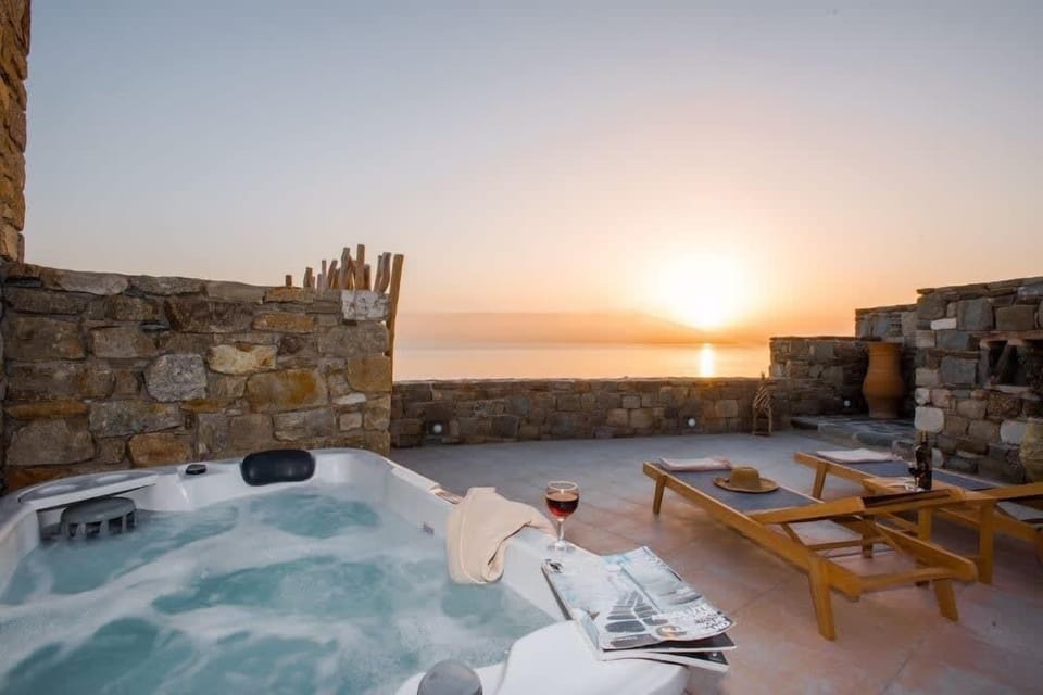 Private spa tub