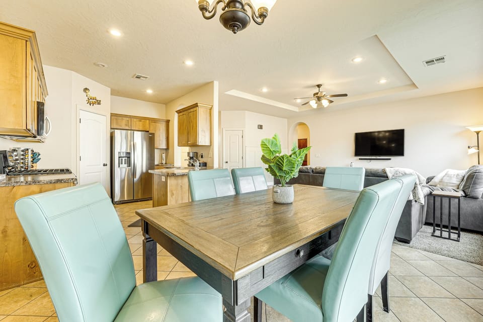 House (4 Bedrooms) | Interior