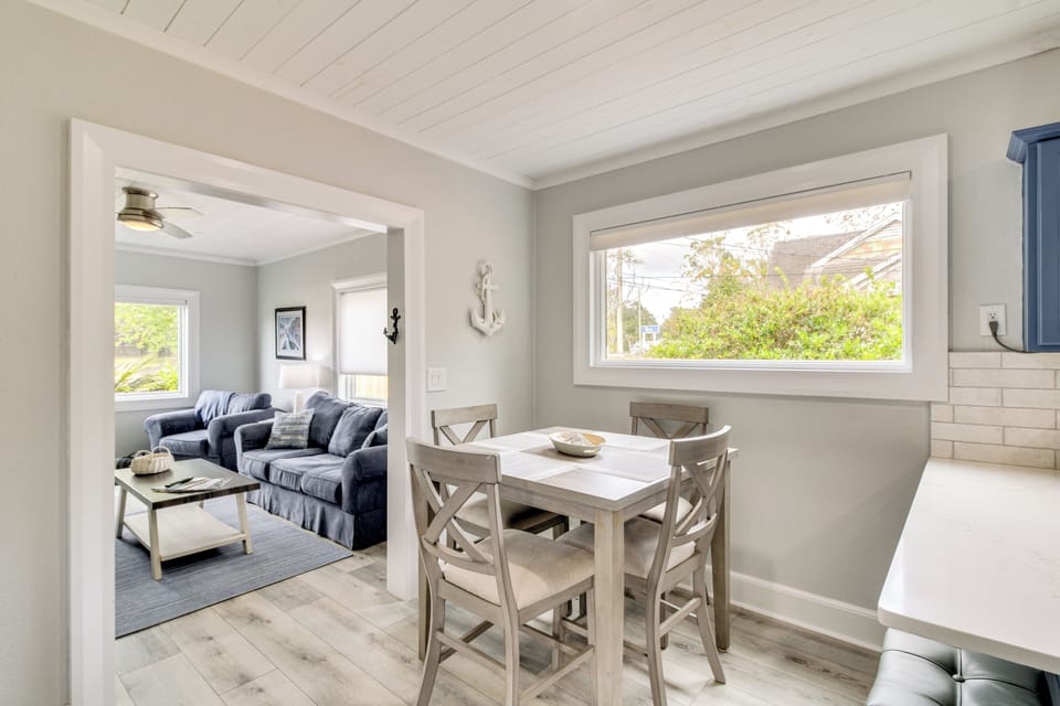 House (2 Bedrooms) | Interior