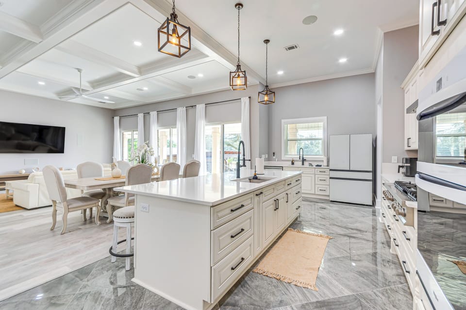 House (4 Bedrooms) | Interior